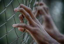 Казахстанские тюрьмы переполнены девочками-подростками: что ответили в МВД
