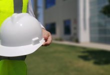 Четверо рабочих сорвались с девятого этажа на стройке в Астане