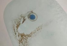 На воду с песком из крана пожаловались жители многоэтажки в Астане