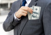 Доллар ощутимо подорожал на торгах в Казахстане