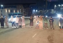Жители Актау перекрыли дорогу с требованиями вернуть им воду и тепло