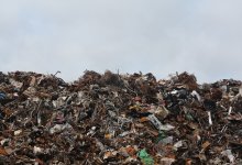 Виноваты не только морозы: в горах мусора утопает Петропавловск