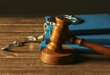 Обвиненная в убийстве детей женщина провела в тюрьме 20 лет по ошибке