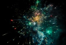 Открытую рану щеки заработал школьник после игры с петардами