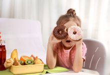 В Казахстане 72% продуктов для детей запрещены ВОЗ — сенатор