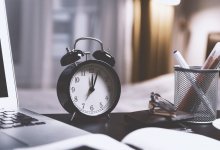 На возмущение жителей ВКО из-за перевода часов ответил министр