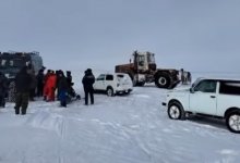 Спасатели отыскали застрявших в сугробе жителей актюбинского села (ВИДЕО)