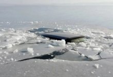 Авто с пассажирами провалилось под лед в Карагандинской области