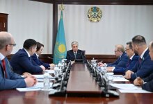Токаев представил лидерам парламентских фракций кандидатуру Бектенова на пост премьера