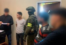 Продававшего личные данные хакера осудили в Актау
