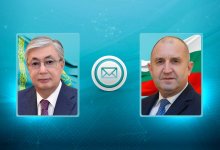 Токаев поздравил с национальным праздником президента Болгарии