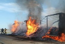 Грузовик с 20 тоннами специй сгорел в Актюбинской области