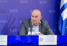 Черчесов начал учить казахский язык после скандала