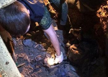 Тело 12-летнего мальчика забетонировали в доме. В убийстве подозревают его мать