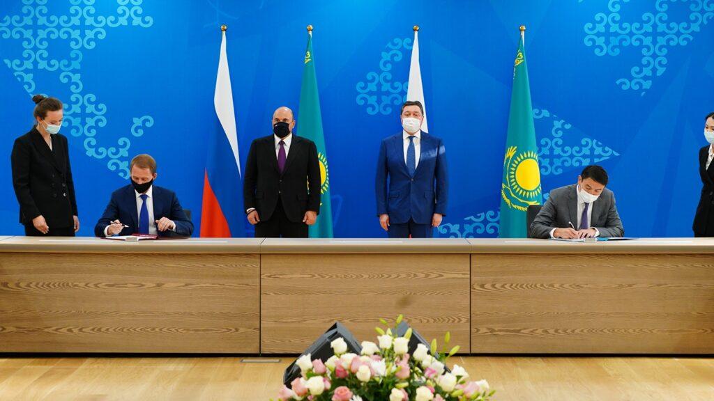 За первое полугодие 2021 года товарооборот между Казахстаном и Россией превысил 10 млрд долларов